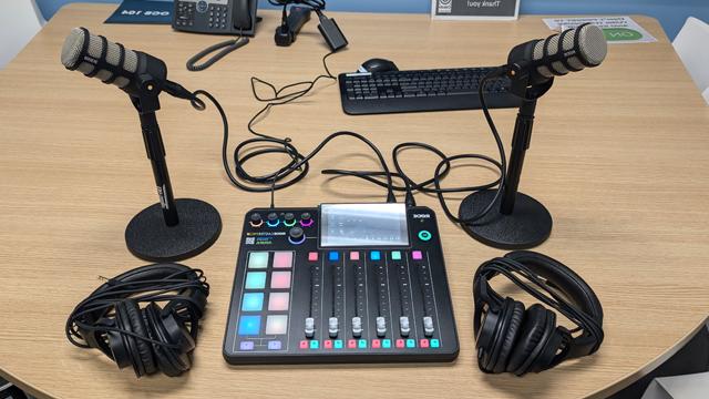 COLAB_Rm-104-Podcasting-Equipment_640x360.jpg